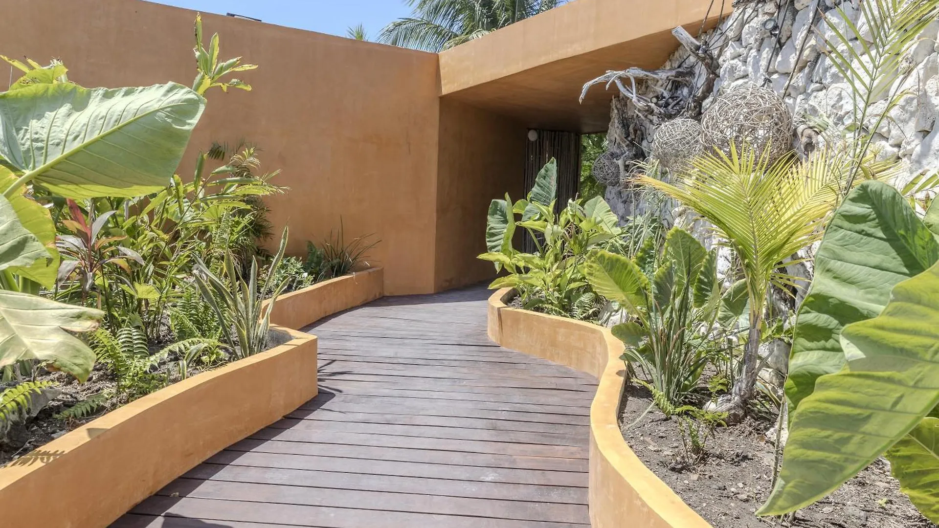 Mayan Monkey Isla Mujeres - Social Hotel (Adults Only)