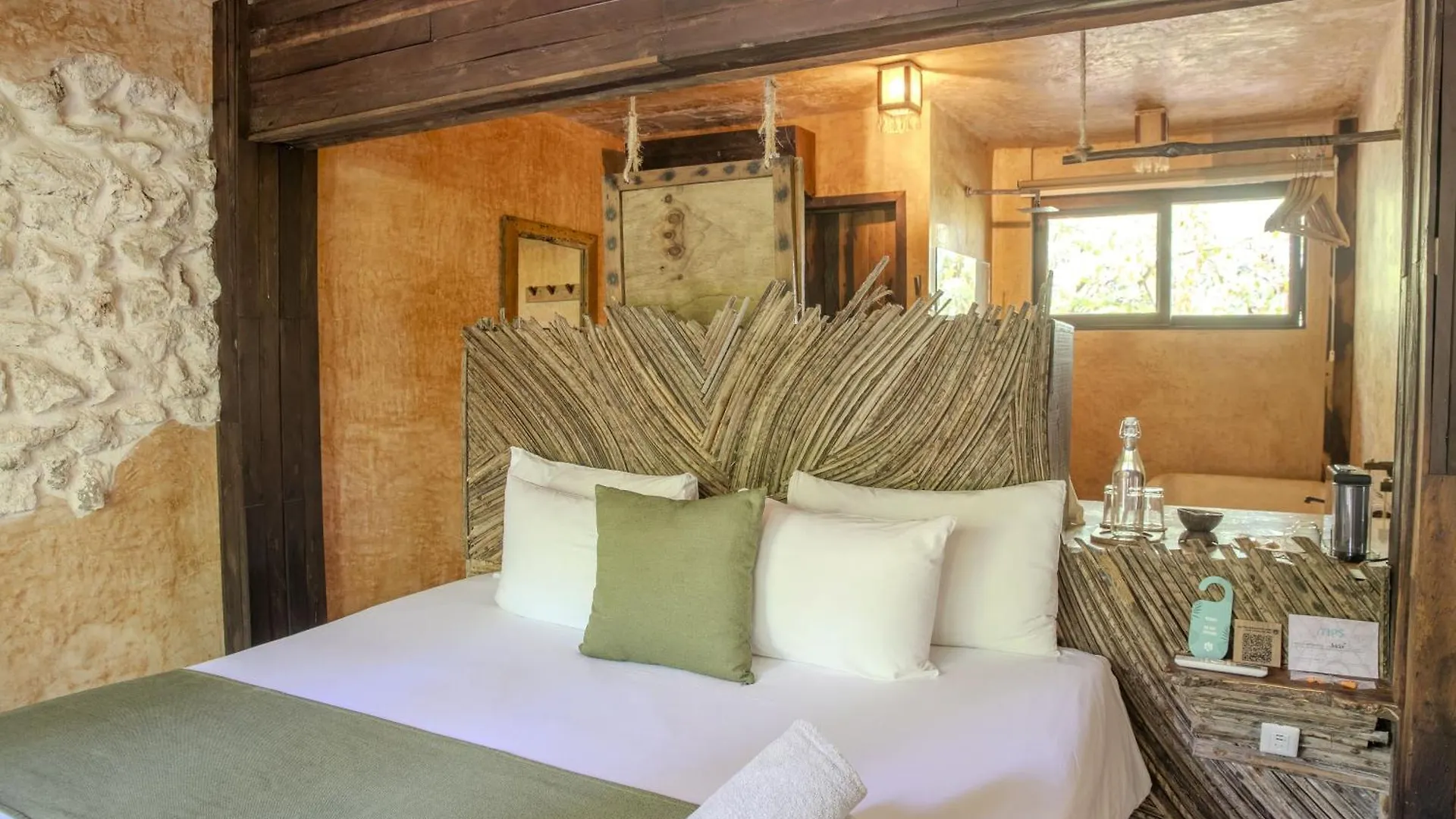 Mayan Monkey Isla Mujeres - Social Hotel (Adults Only)