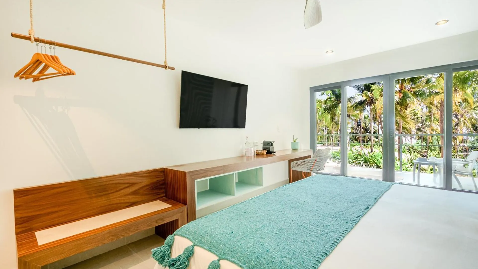 Mayan Monkey Isla Mujeres - Social Hotel (Adults Only) 4*,  Mexico